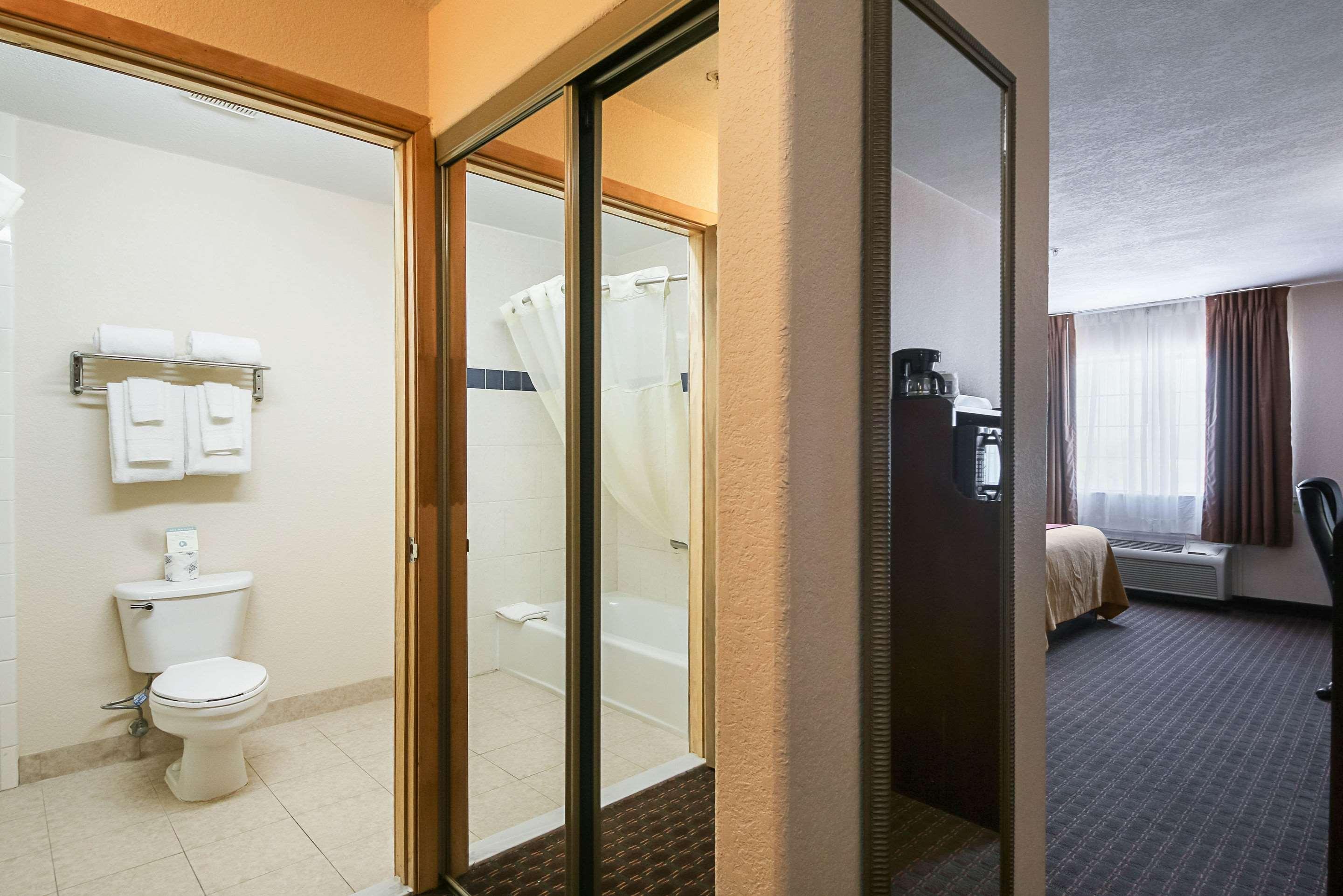 Quality Inn Kingsville Hwy 77 Exterior foto