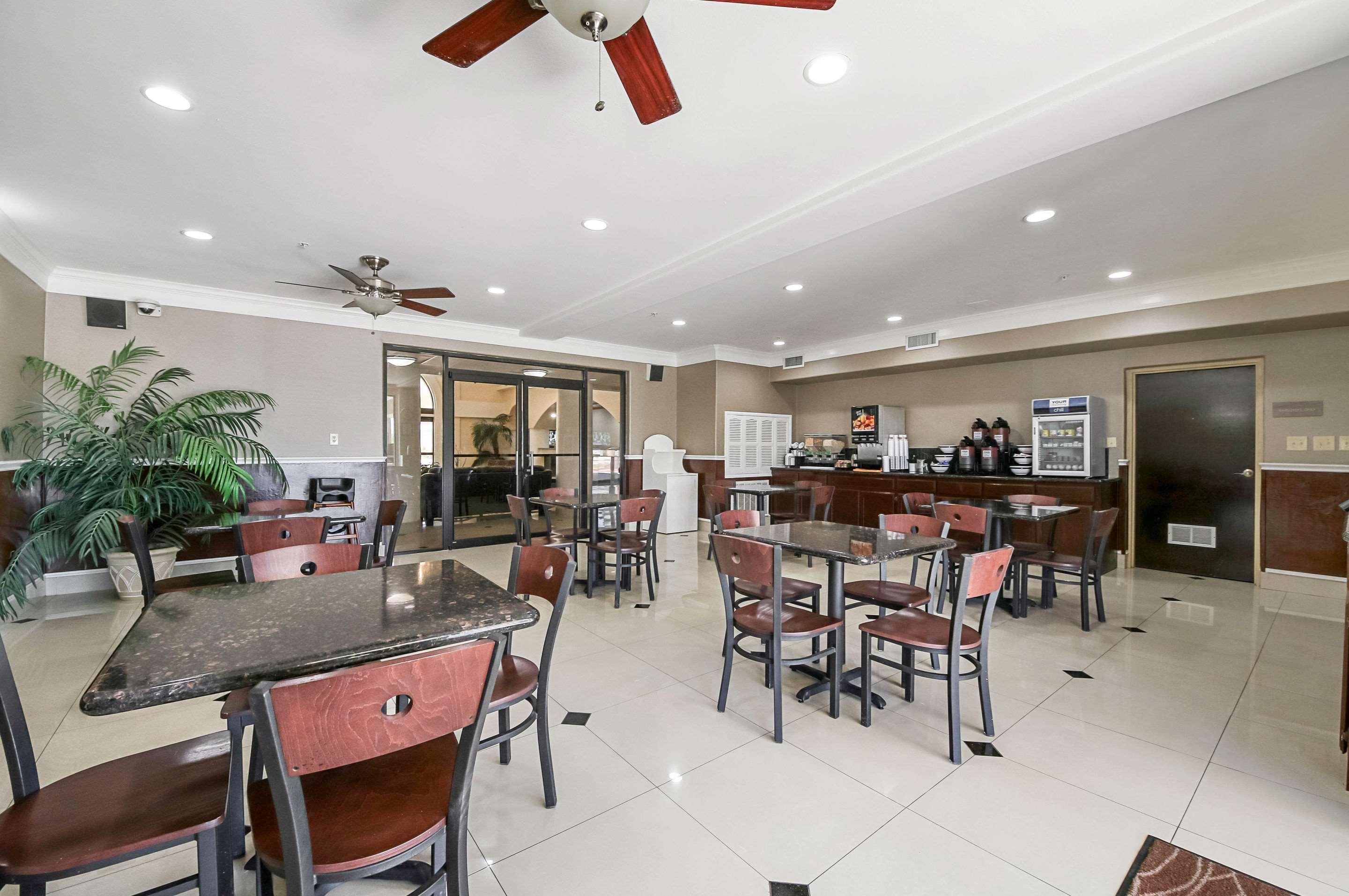 Quality Inn Kingsville Hwy 77 Exterior foto