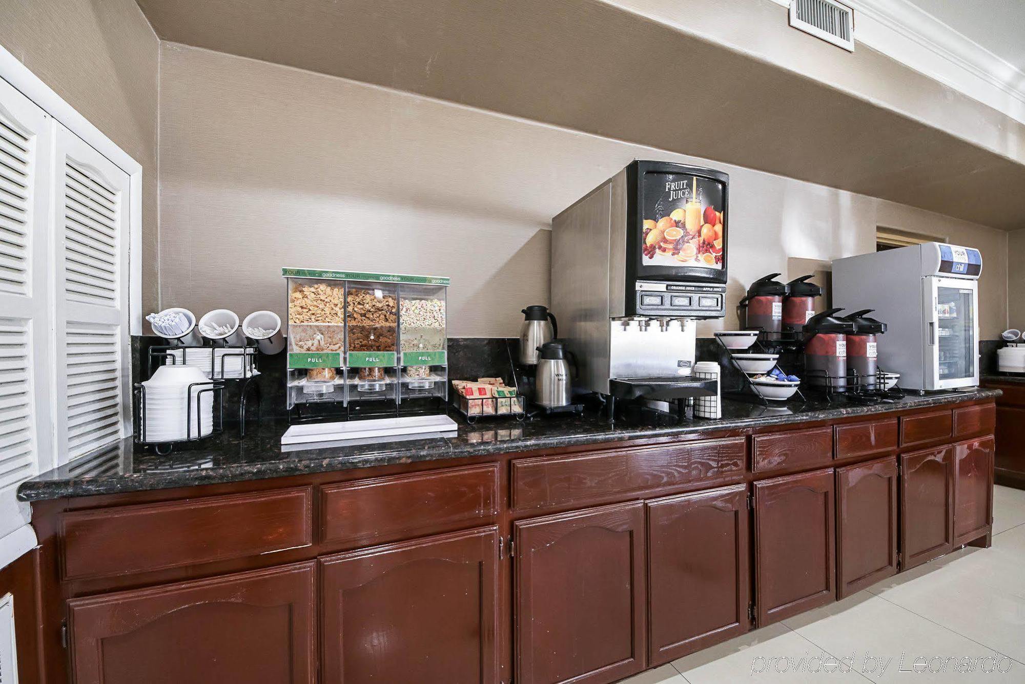 Quality Inn Kingsville Hwy 77 Exterior foto